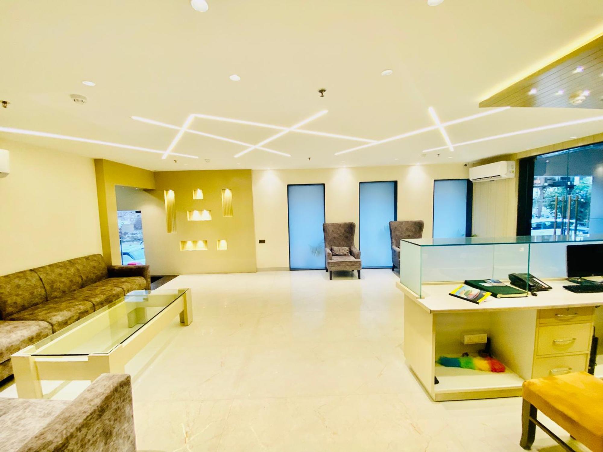 Hotel White House 350 Mtr From Golden Temple Amritsar Exterior photo